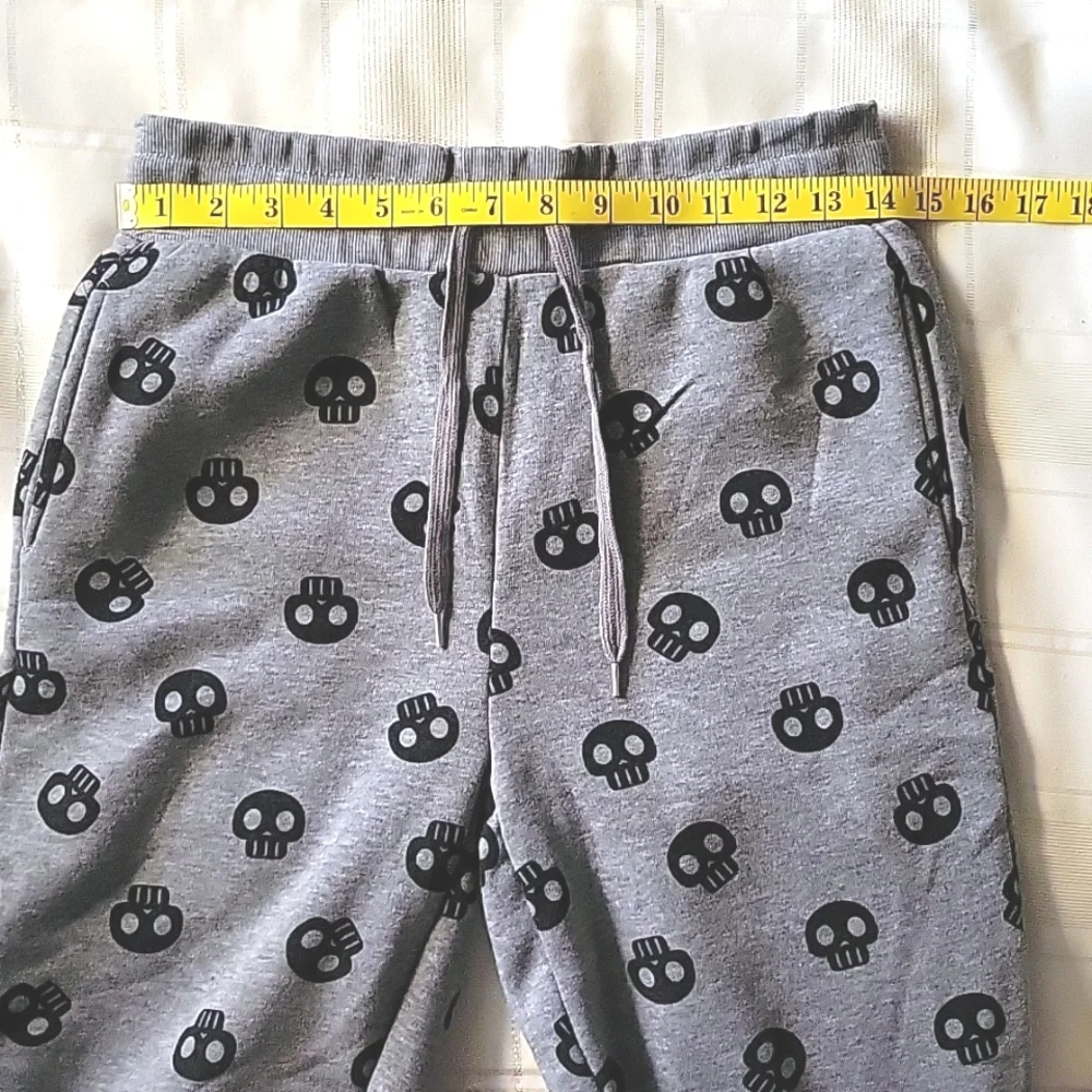 NWT Skull Crop Sweater & Sweats Set - Picture 9 of 11